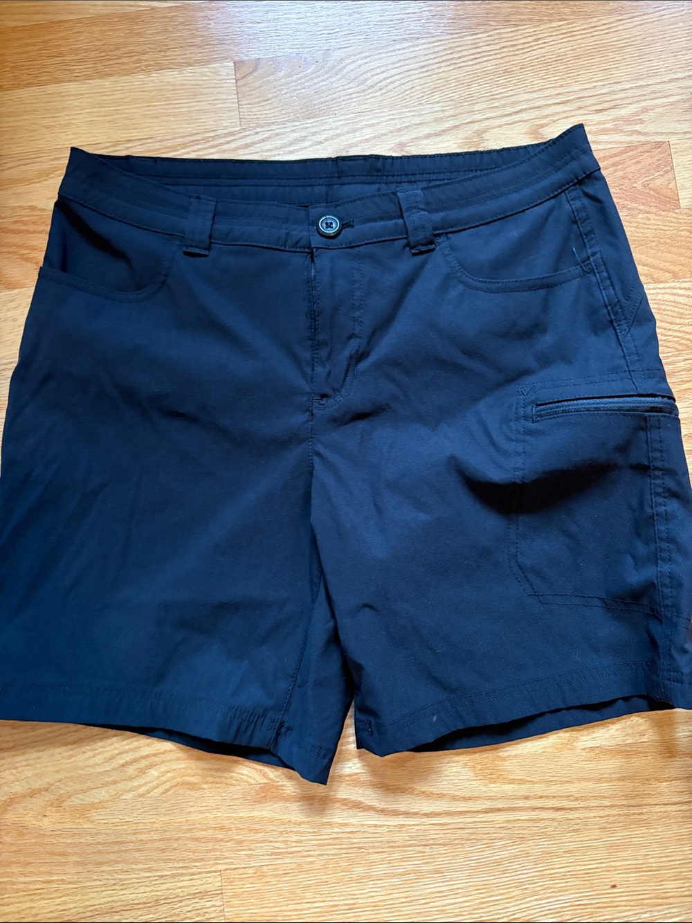 Eddie Bauer Women's Black Performance Utility Shorts